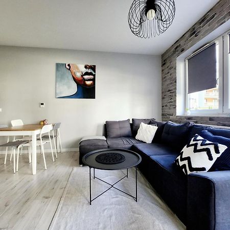 Apartstars - Powstancow #32 With Terrace Жешув Экстерьер фото