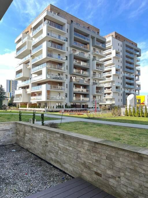 Apartstars - Powstancow #32 With Terrace Жешув Экстерьер фото